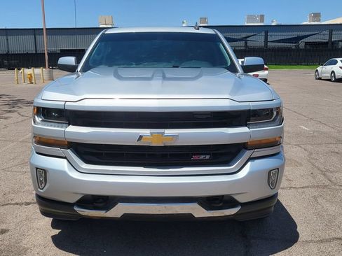 Used 2018 Chevrolet Silverado 1500 LT w/ All Star Edition AWD/4WD image 3