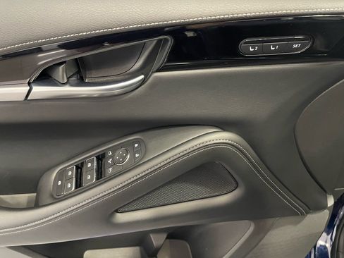 Used 2025 INFINITI QX60 Pure w/ Cargo Package FWD image 25
