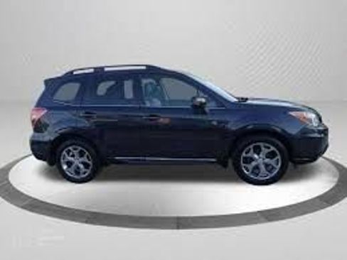 Used 2015 Subaru Forester 2.5i Premium w/ All-Weather Package AWD/4WD image 12