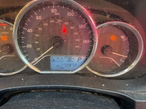 Used 2015 Toyota Corolla LE image 13