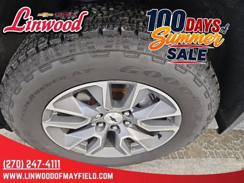 Used 2019 Chevrolet Silverado 1500 RST AWD/4WD image 6