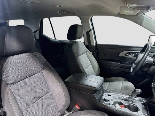Used 2020 Chevrolet Traverse LT w/ LPO, Blackout Package FWD image 25