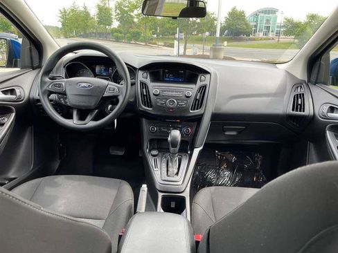 Used 2018 Ford Focus SE FWD image 59