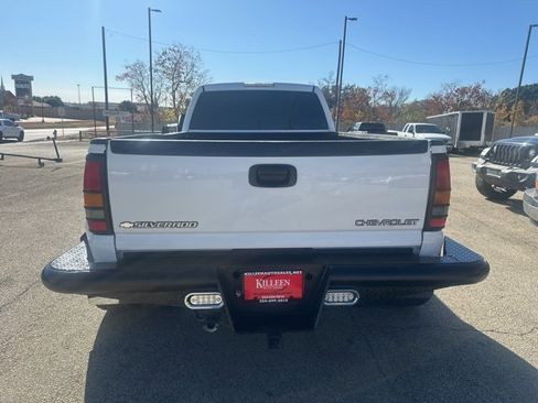 Used 2005 Chevrolet Silverado 3500 LT w/ Heavy-Duty Power Package image 18