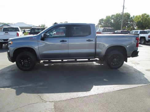 Used 2020 Chevrolet Silverado 1500 LT Trail Boss image 9