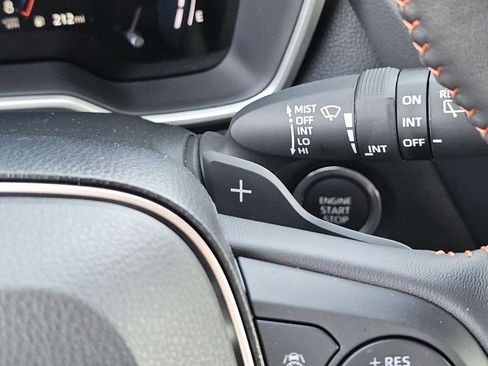 Used 2026 Toyota Corolla SE FWD image 13