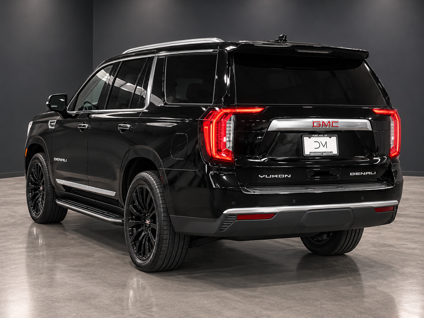 Used 2023 GMC Yukon XL Denali AWD/4WD image 8