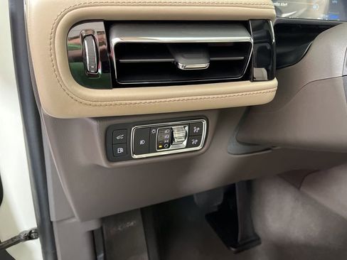 Used 2021 Lincoln Aviator Grand Touring w/ Elements Package Plus image 31