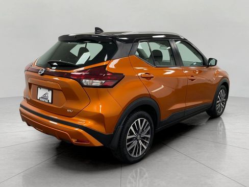 Used 2021 Nissan Kicks SV FWD image 4