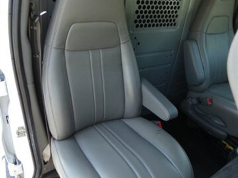 Used 2021 Chevrolet Express 2500 w/ Driver Convenience Package RWD image 40