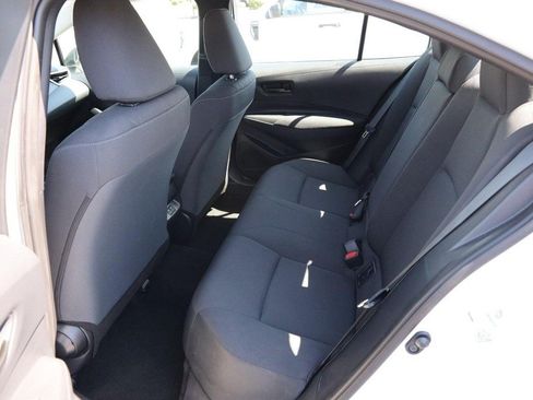 Certified 2025 Toyota Corolla LE FWD image 9