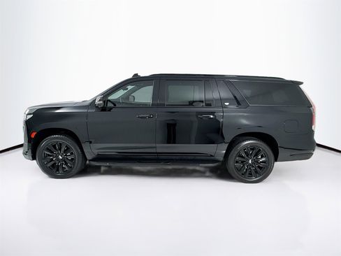 Used 2022 Cadillac Escalade ESV Sport w/ Touring Package image 5
