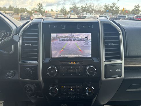 Used 2020 Ford F150 Lariat image 27