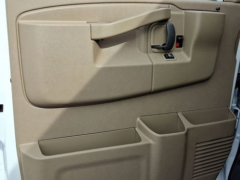 New 2025 Chevrolet Express 3500 w/ Driver Convenience Package image 9