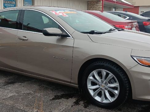 Used 2022 Chevrolet Malibu LT image 3