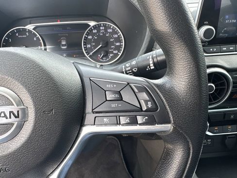 Used 2023 Nissan Sentra SV FWD image 17