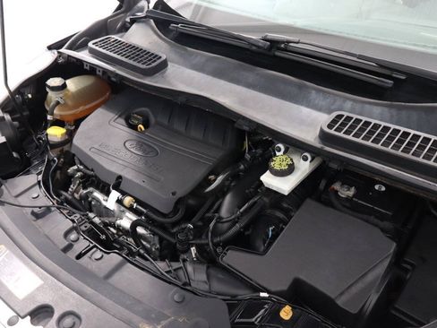 Used 2018 Ford Escape SE w/ Ford Safe & Smart Package FWD image 27