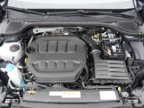 Used 2023 Volkswagen Golf R image 75