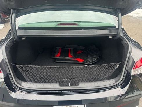 Used 2025 Hyundai Elantra Sport image 7