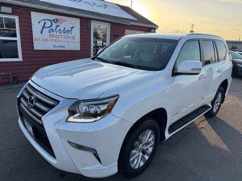Used 2017 Lexus GX 460 image 1