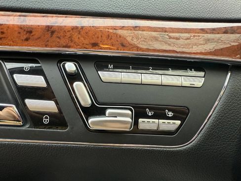 Used 2010 Mercedes-Benz S 550 4MATIC image 26