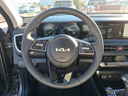 New 2026 Kia Seltos EX image 17