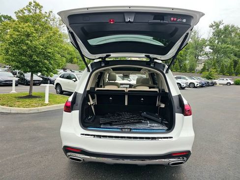 New 2026 Mercedes-Benz GLS 450 4MATIC image 9