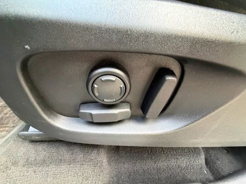 Used 2016 Land Rover Discovery Sport HSE Luxury image 25