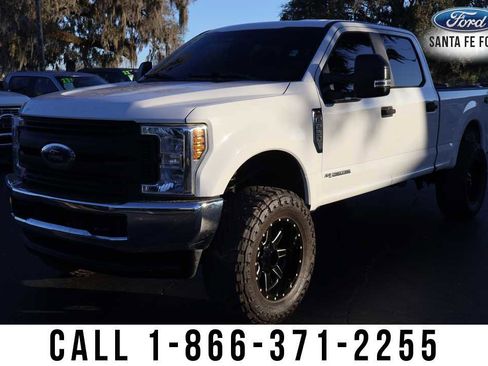 Used 2018 Ford F250 XL w/ Power Equipment Group image 2