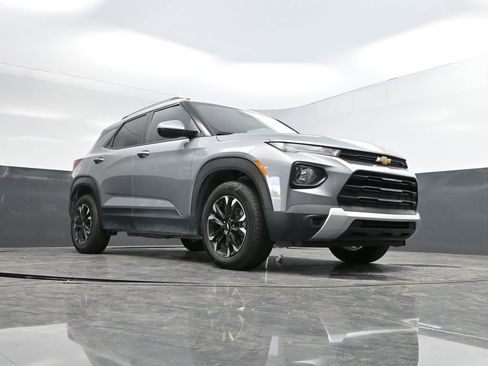 Used 2023 Chevrolet TrailBlazer LT w/ Convenience Package image 30