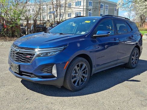 Used 2022 Chevrolet Equinox RS w/ RS Leather Package image 4