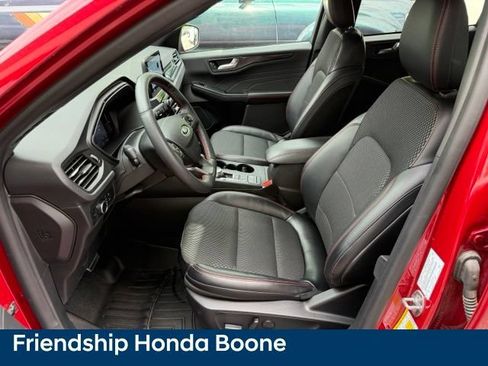 Used 2024 Ford Escape ST-Line AWD/4WD image 16