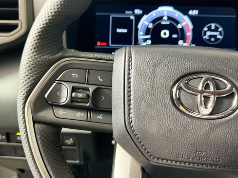 New 2026 Toyota Tundra Limited AWD/4WD image 18