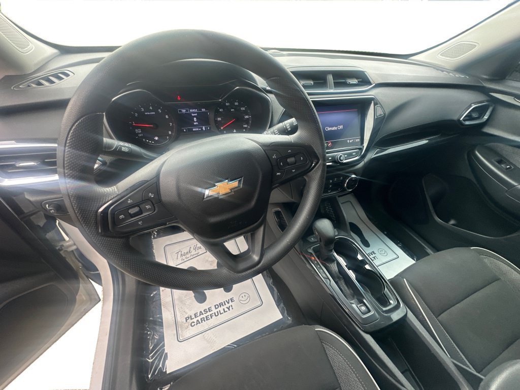 Used 2021 Chevrolet TrailBlazer LT w/ Convenience Package FWD image 31