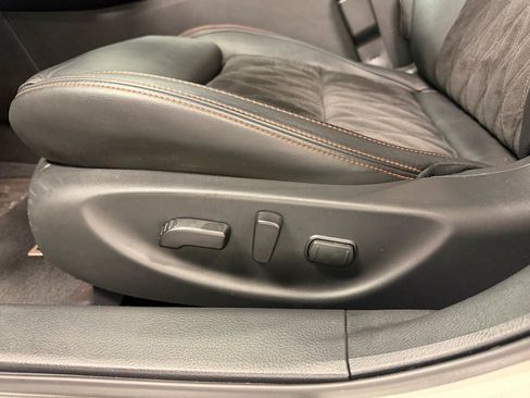 Used 2023 Nissan Maxima SR w/ Sport Mat Group FWD image 7