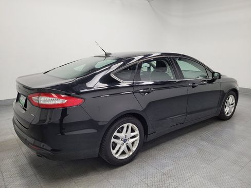 Used 2016 Ford Fusion SE image 10