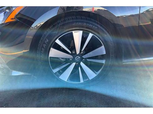 Used 2021 Nissan Altima 2.5 SV FWD image 10