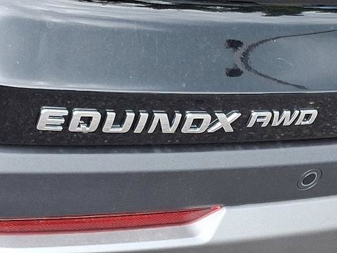 New 2026 Chevrolet Equinox LT w/ Convenience Package II AWD/4WD image 11