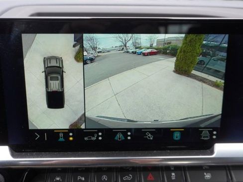 Used 2022 Chevrolet Silverado 1500 High Country w/ Technology Package image 33