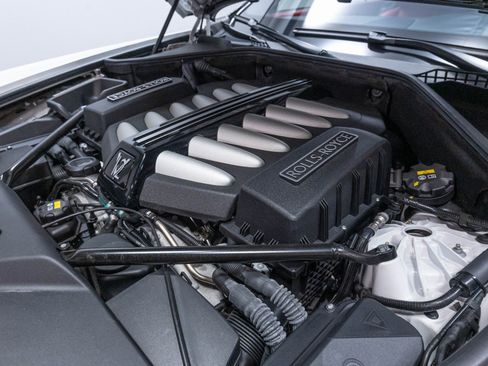 Used 2017 Rolls-Royce Dawn RWD image 56