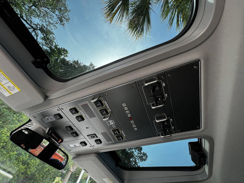 Used 2025 INEOS Grenadier Fieldmaster Edition image 18