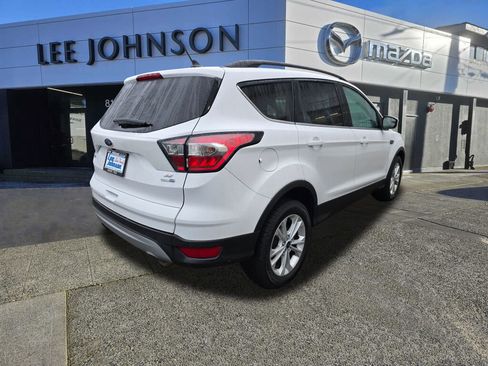 Used 2018 Ford Escape SE w/ SE Sync 3 Package image 5