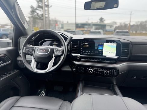 Used 2025 GMC Sierra 2500 SLT w/ SLT Convenience Package image 12