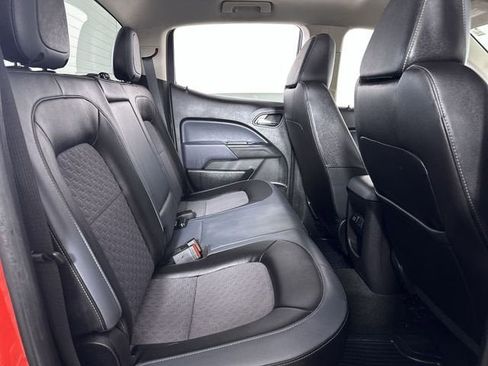 Used 2015 Chevrolet Colorado Z71 AWD/4WD image 28