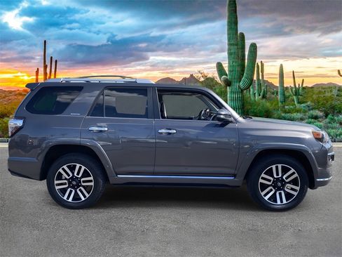 Used 2015 Toyota 4Runner Limited image 2