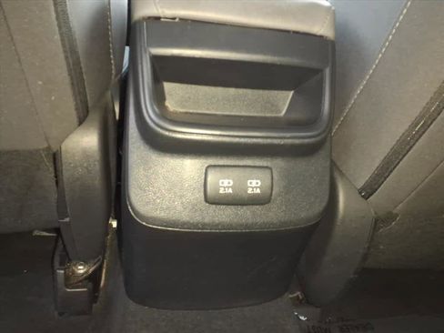 Used 2020 Subaru Outback Premium image 8