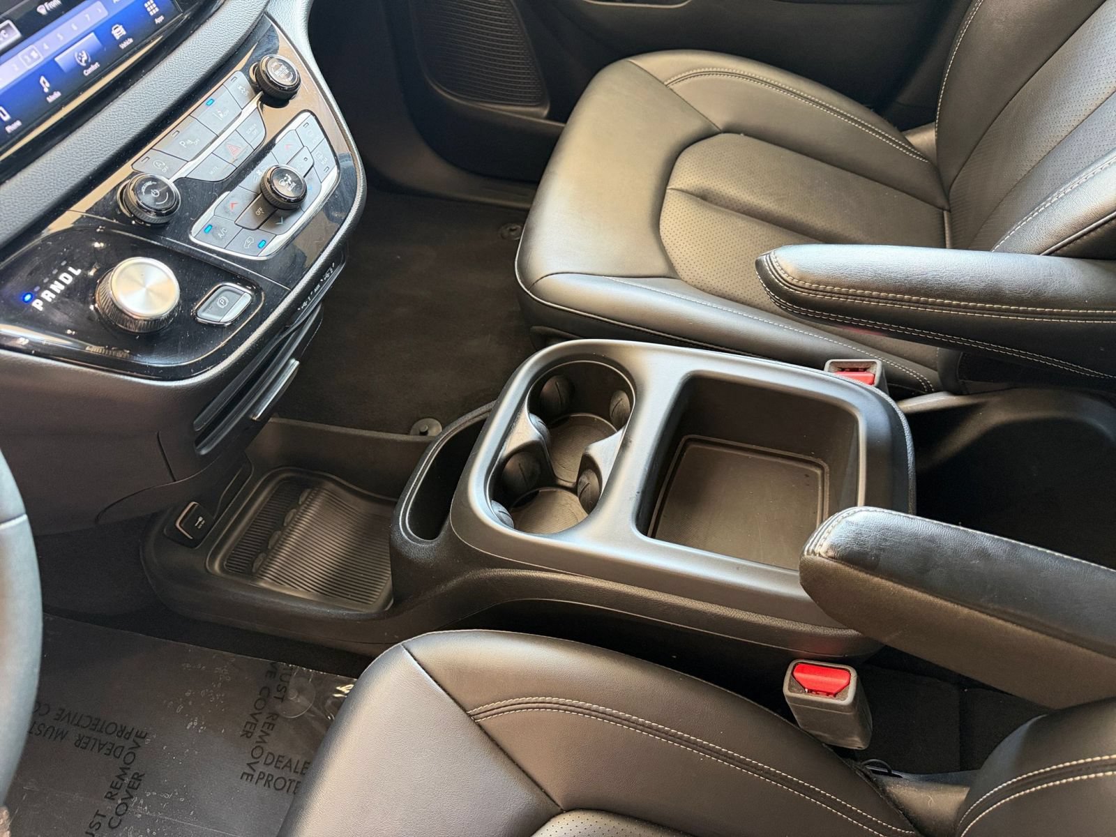 Used 2025 Chrysler Pacifica Select FWD image 39