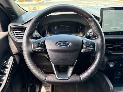 Used 2024 Ford Escape ST-Line w/ Tech Pack #1 AWD/4WD image 16