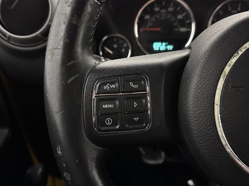 Used 2015 Jeep Wrangler Unlimited Sport w/ Connectivity Group image 15