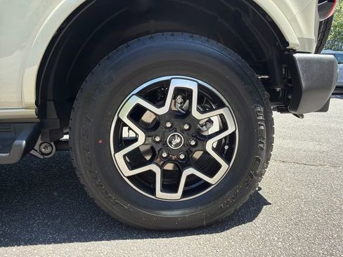 New 2026 Ford Bronco Outer Banks AWD/4WD image 19
